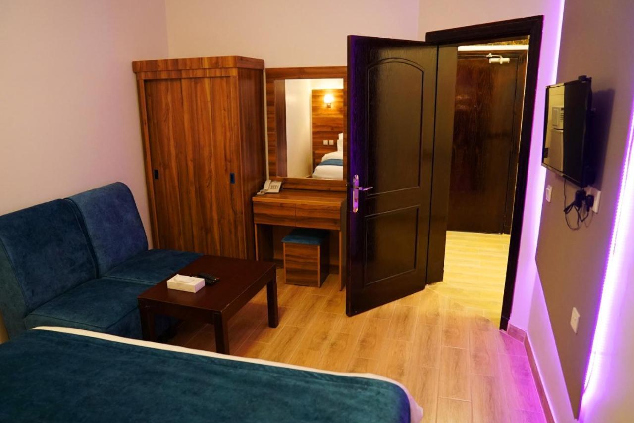 Loaloat Al Bahar Hotel Ал Хубар Екстериор снимка